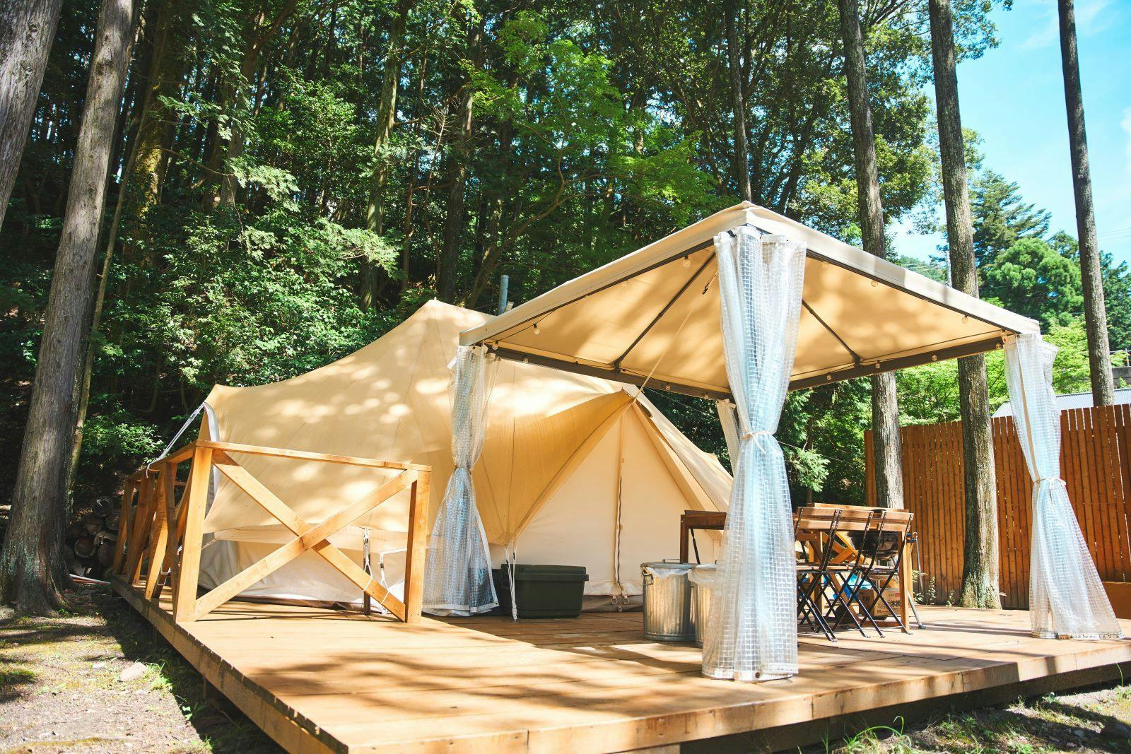Riverside Glamping Nuts