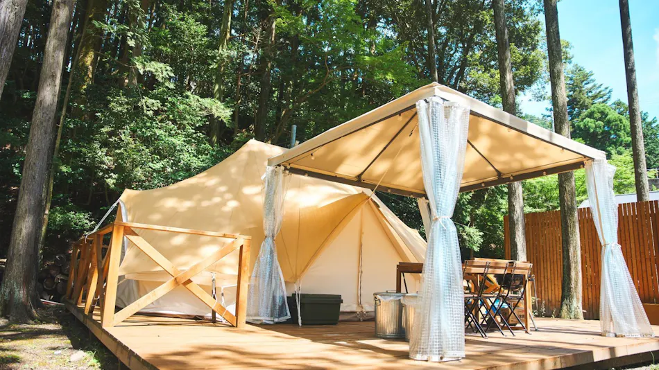 Riverside Glamping Nuts