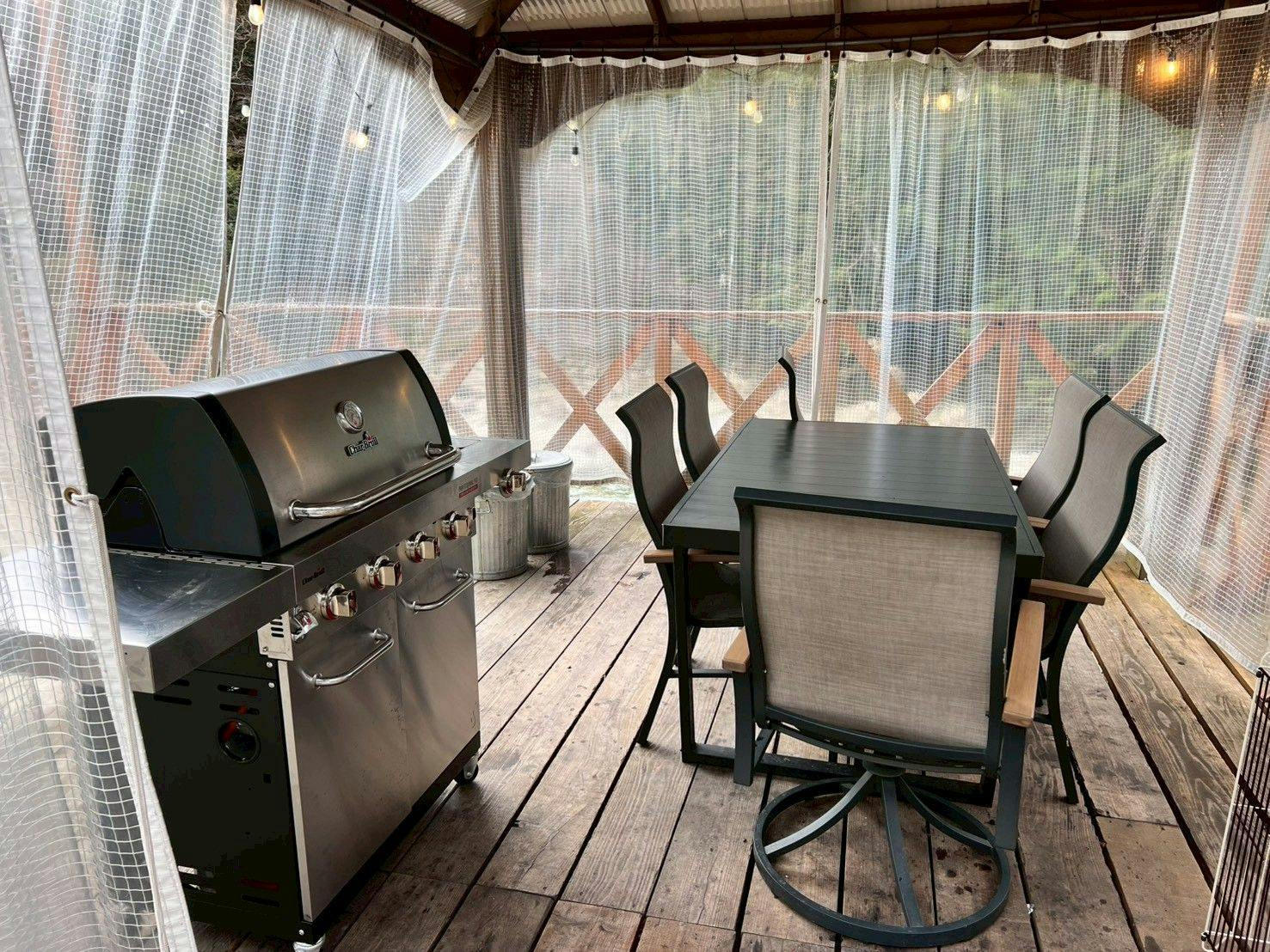 Riverside Glamping Nuts