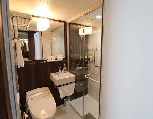 バスタブなしのシャワーブース付のお部屋