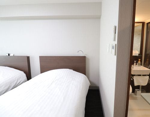 シャワーブース付　同階に大浴場あり