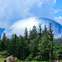 距離恐龍博物館約40分鐘車程!