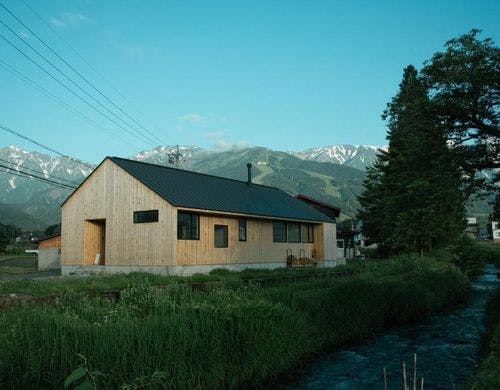 グリーンシーズン外観