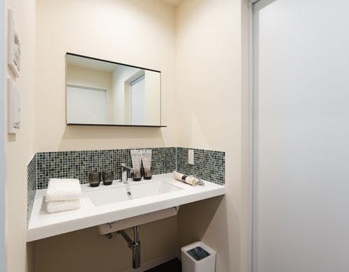 広々とした洗面所です