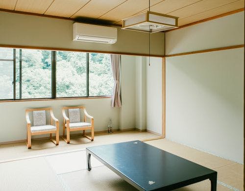お部屋(和室8畳)