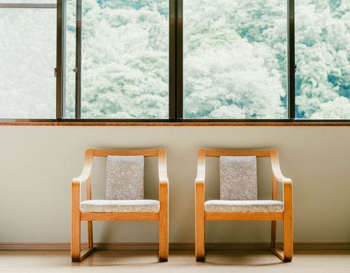 客室に備え付けの椅子