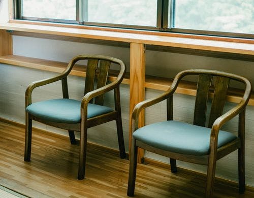 8畳に板の間が付いたスタンダードな和室。