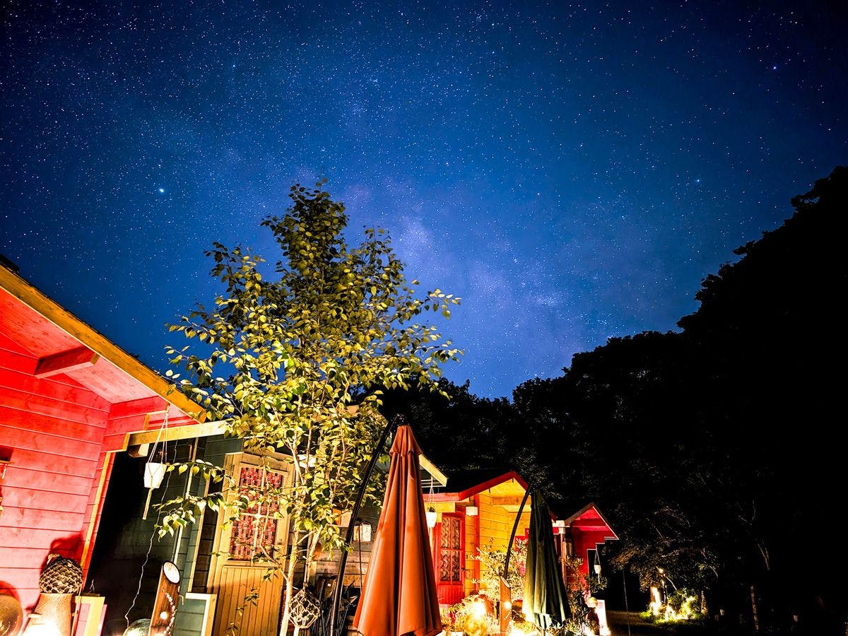 Starry Encounter Inn ~ Forest Cottage Kesennuma