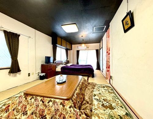 冬場はコタツをセット