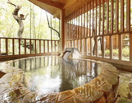 【露天風呂付き特別室】おくつろぎください