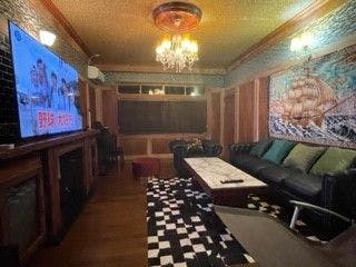 ห้องนั่งเล่นอเนกประสงค์