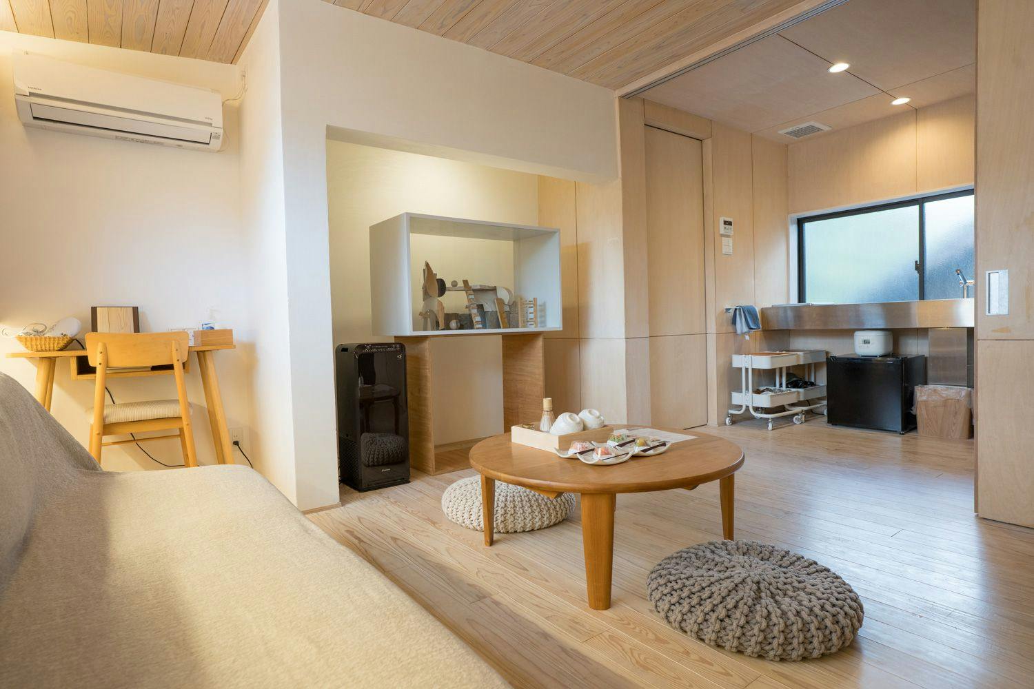 คุณสามารถผ่อนคลายขณะชมงานศิลปะได้