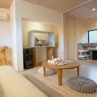 คุณสามารถผ่อนคลายขณะชมงานศิลปะได้