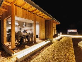 ｄｏｔｓ　ｂｙ　Ｄｏｔ　Ｇｌａｍｐｉｎｇ　Ｓｕｉｔｅ　００１