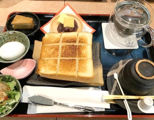和カフェ兎月園（あんバタートースト）
