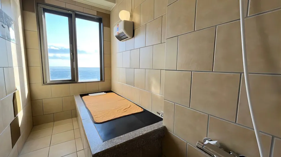 Livemax Resort Shiretoko Seafront (Formerly: Rausu no Yado Marumi)