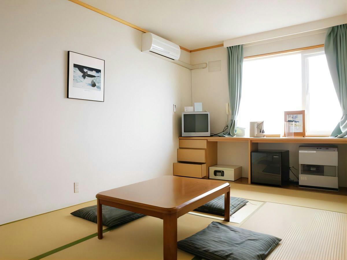 Livemax Resort Shiretoko Seafront (Formerly: Rausu no Yado Marumi)