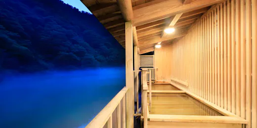 船で行く秘湯の一軒宿 大牧温泉