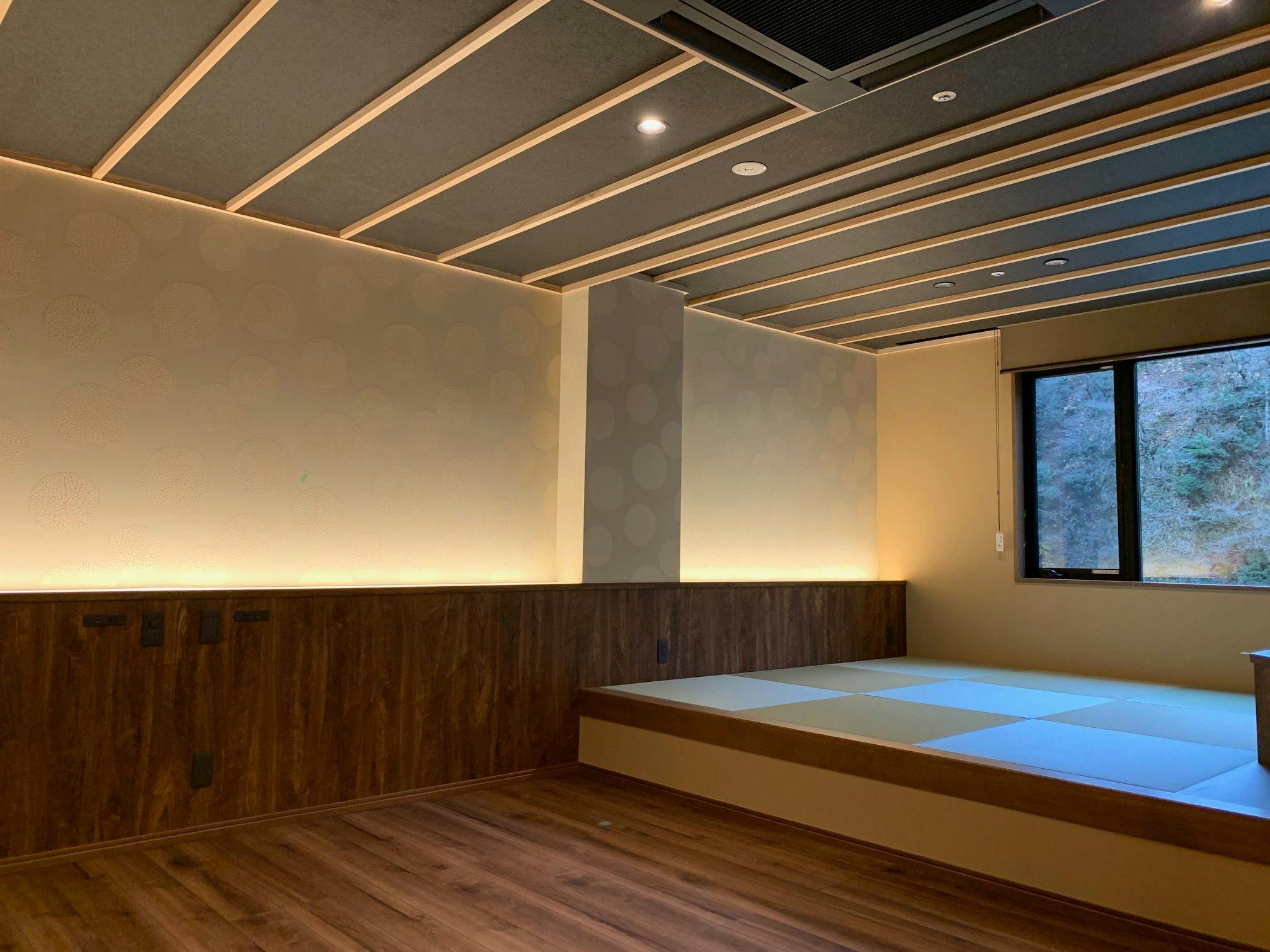 Omaki Onsen: A Secluded Hot Spring Inn Accessible by Boat