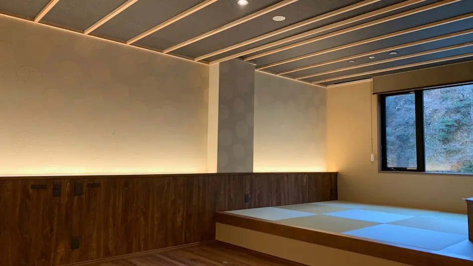 Omaki Onsen: A Secluded Hot Spring Inn Accessible by Boat