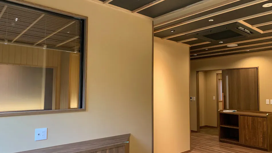 Omaki Onsen: A Secluded Hot Spring Inn Accessible by Boat