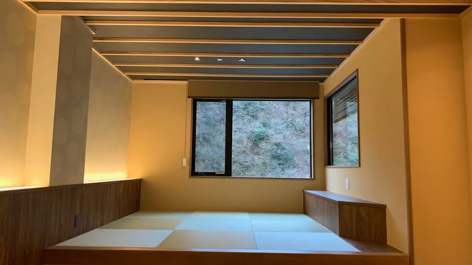 Omaki Onsen: A Secluded Hot Spring Inn Accessible by Boat