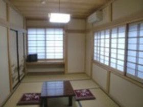 丸富荘