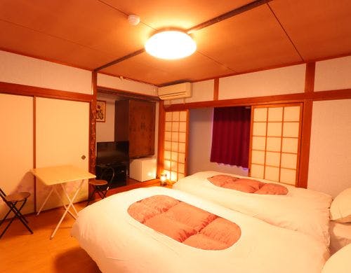 ツイン【シャワー・トイレ・洗面付】