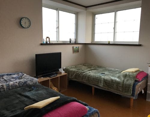 （葵の間）ベッドのお部屋・昼間の様子
