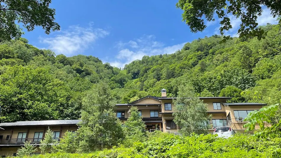 Nakanoyu Onsen Ryokan