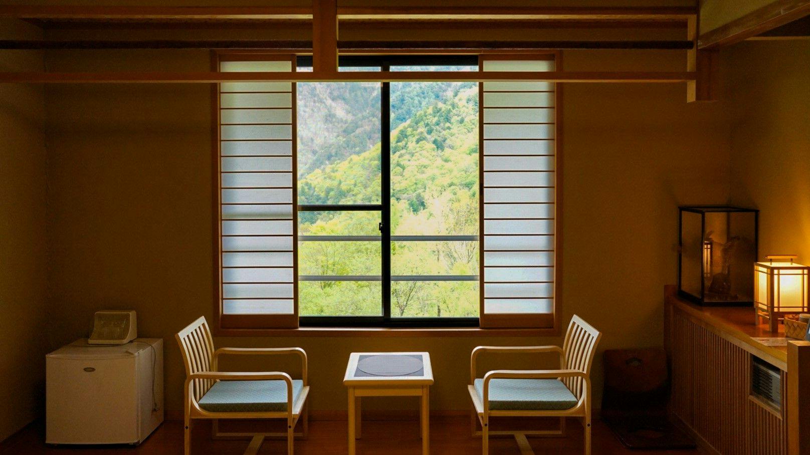 Nakanoyu Onsen Ryokan