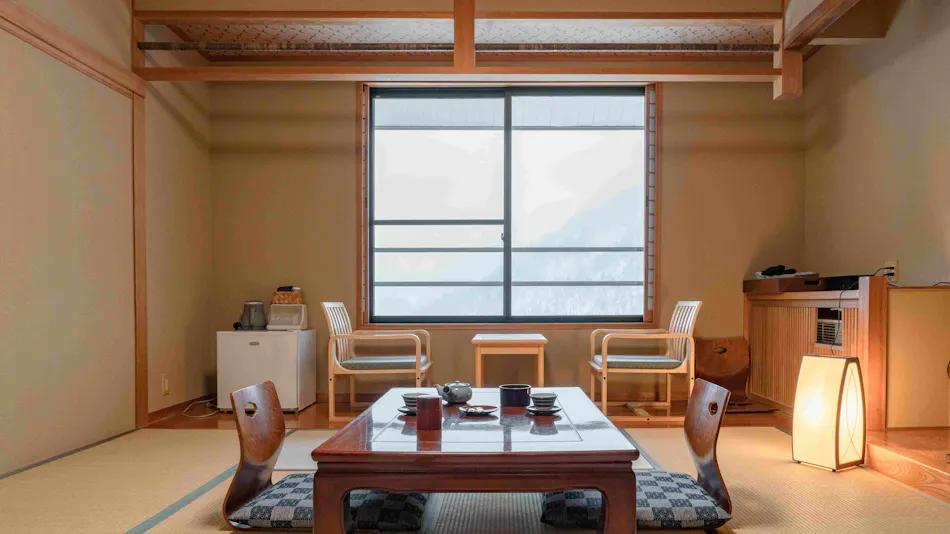 Nakanoyu Onsen Ryokan