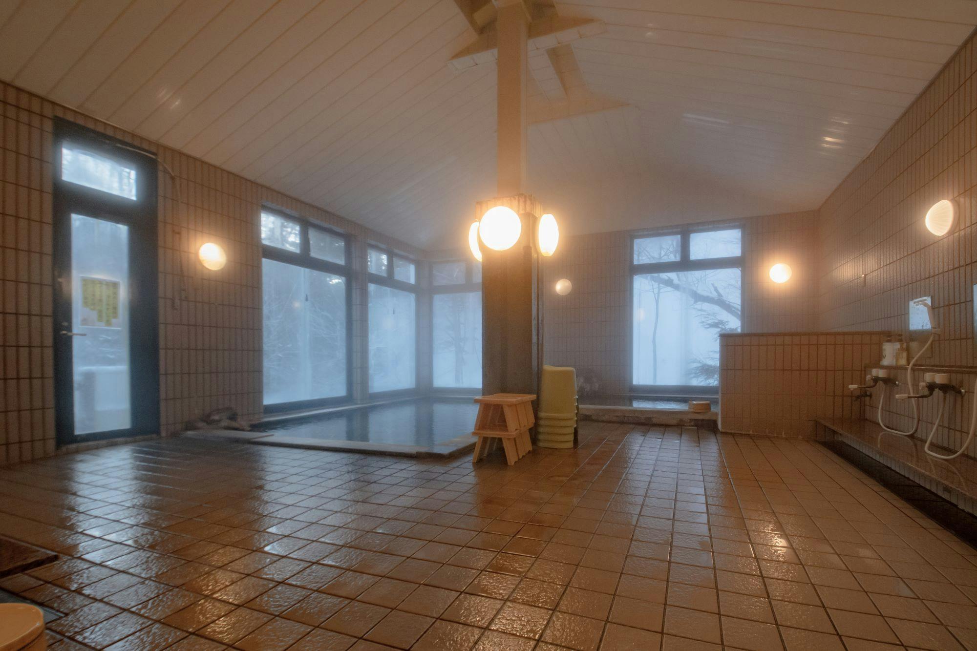 Nakanoyu Onsen Ryokan