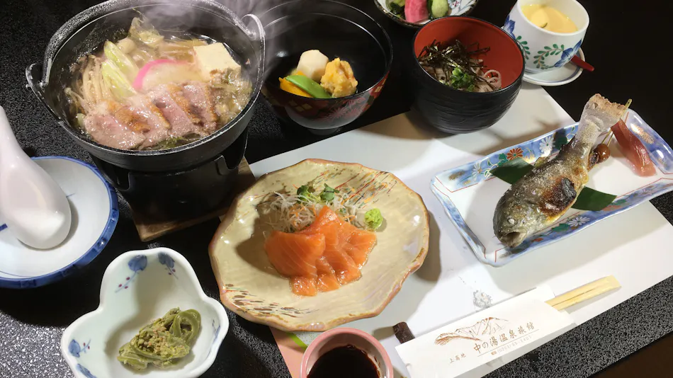 Nakanoyu Onsen Ryokan