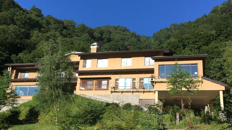 Nakanoyu Onsen Ryokan