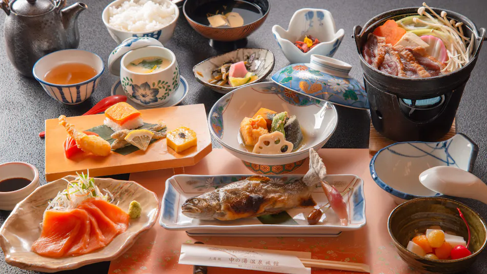 Nakanoyu Onsen Ryokan