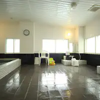 Pemandian umum (bergantian pria dan wanita)