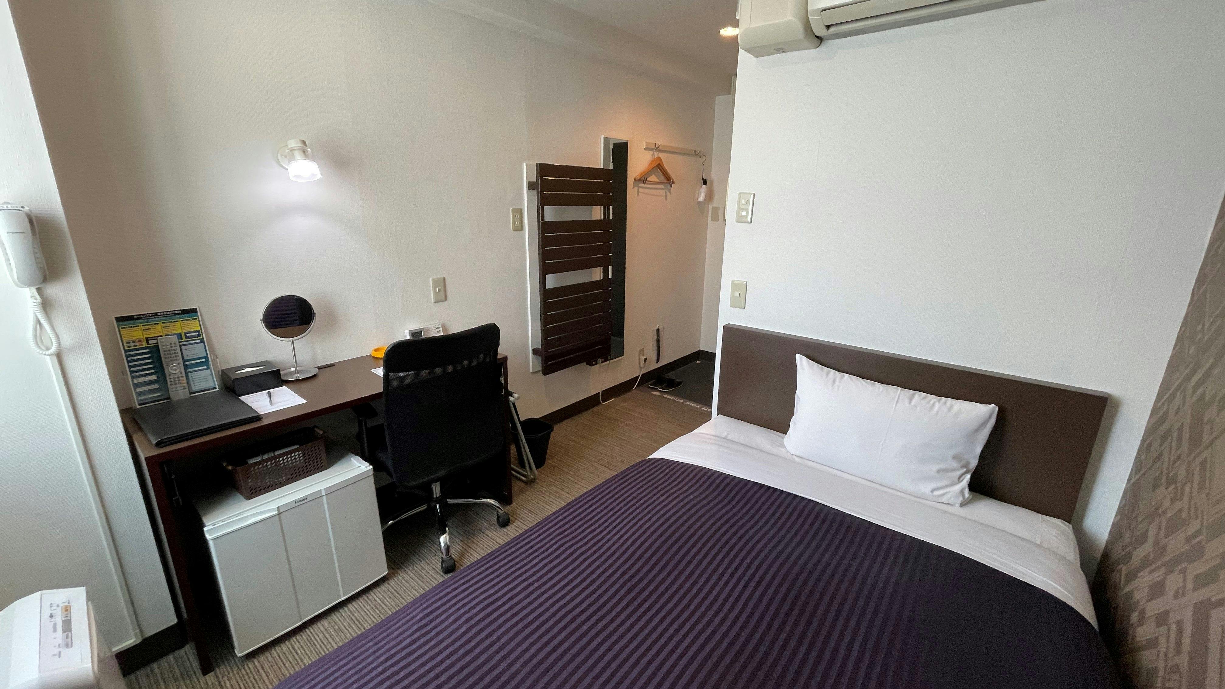 Kamar single merokok