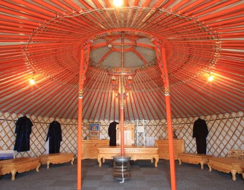 伝統的なテント（ゲル/大型）