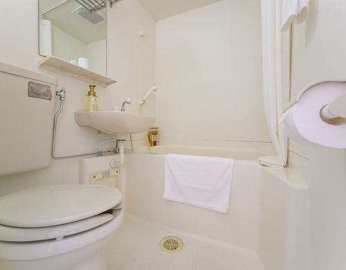 ユニットバスルーム（客室一例）