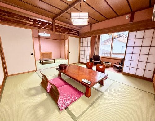 2間続きの和室　東館14畳＋縁