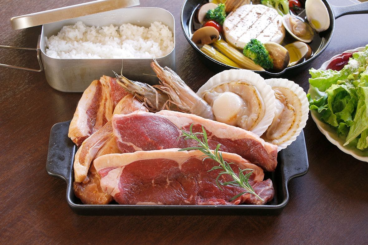 อาหารเย็น: ทะเลเผา