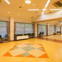 ภายในคอทเทจฮอลล์ 2