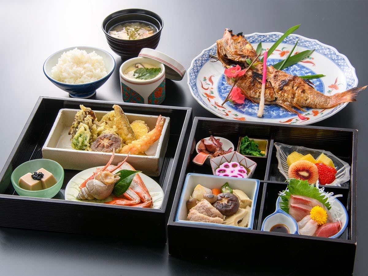 Contoh bento dengan ikan nodoguro panggang seekor ※Gambar adalah untuk ilustrasi sahaja