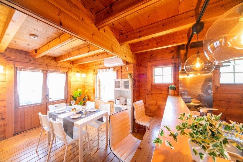 Awaji Seaside Log House in Goshiki