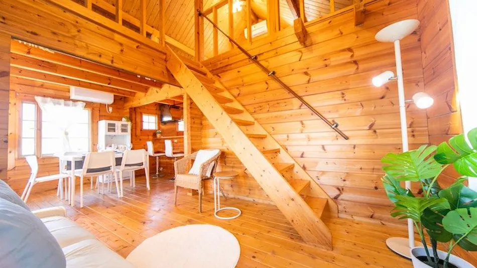 Awaji Seaside Log House in Goshiki