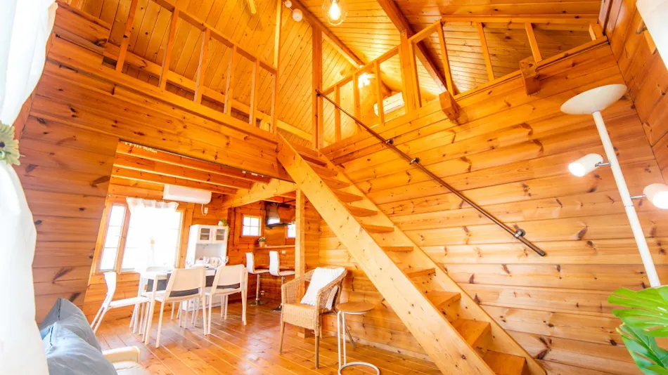 Awaji Seaside Log House in Goshiki