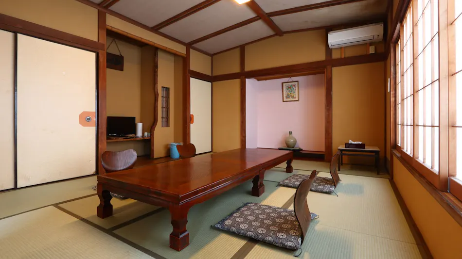 Sazanami Inn (Sazanami-kan)