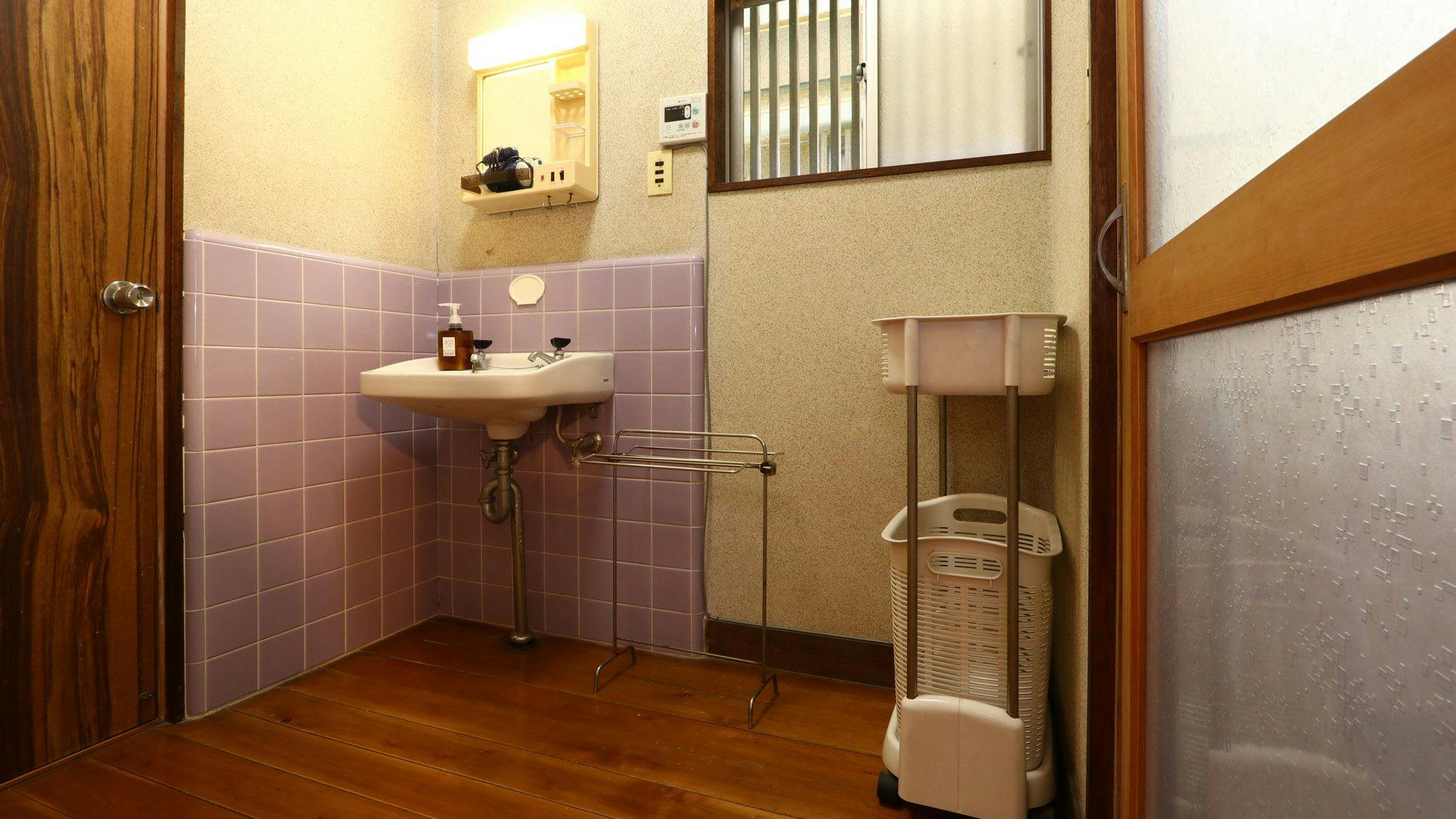 Sazanami Inn (Sazanami-kan)