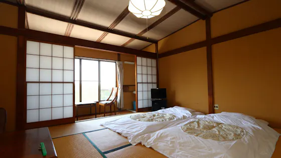 ห้องพัก_อาคารใหม่ชั้น 2_ห้องสไตล์ญี่ปุ่นขนาด 10 เสื่อทาทามิ พร้อมห้องน้ำในตัว_Nadamatsu